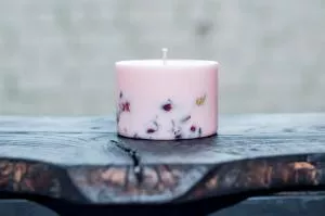 TL Candles Svíčka s vůní růže a medu S