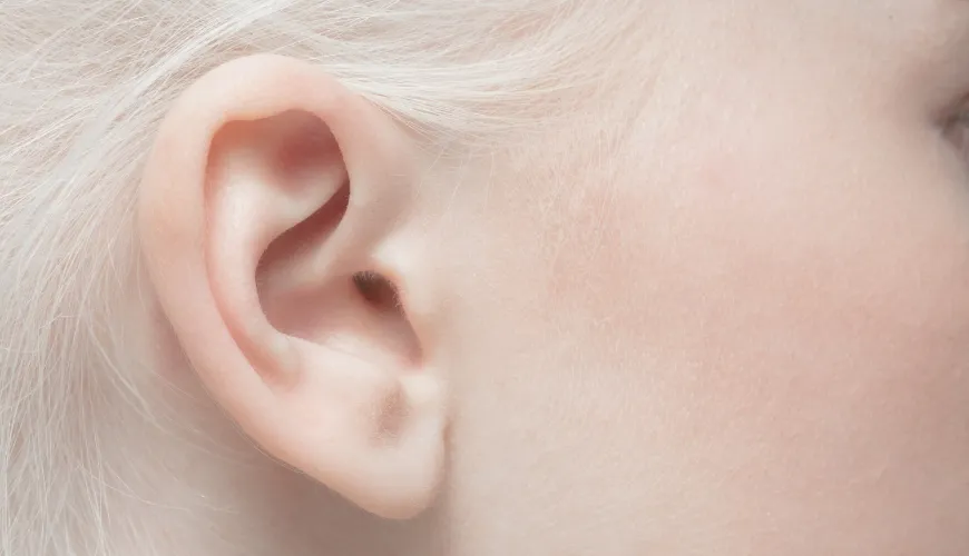 Co dělat při zánětu středního ucha